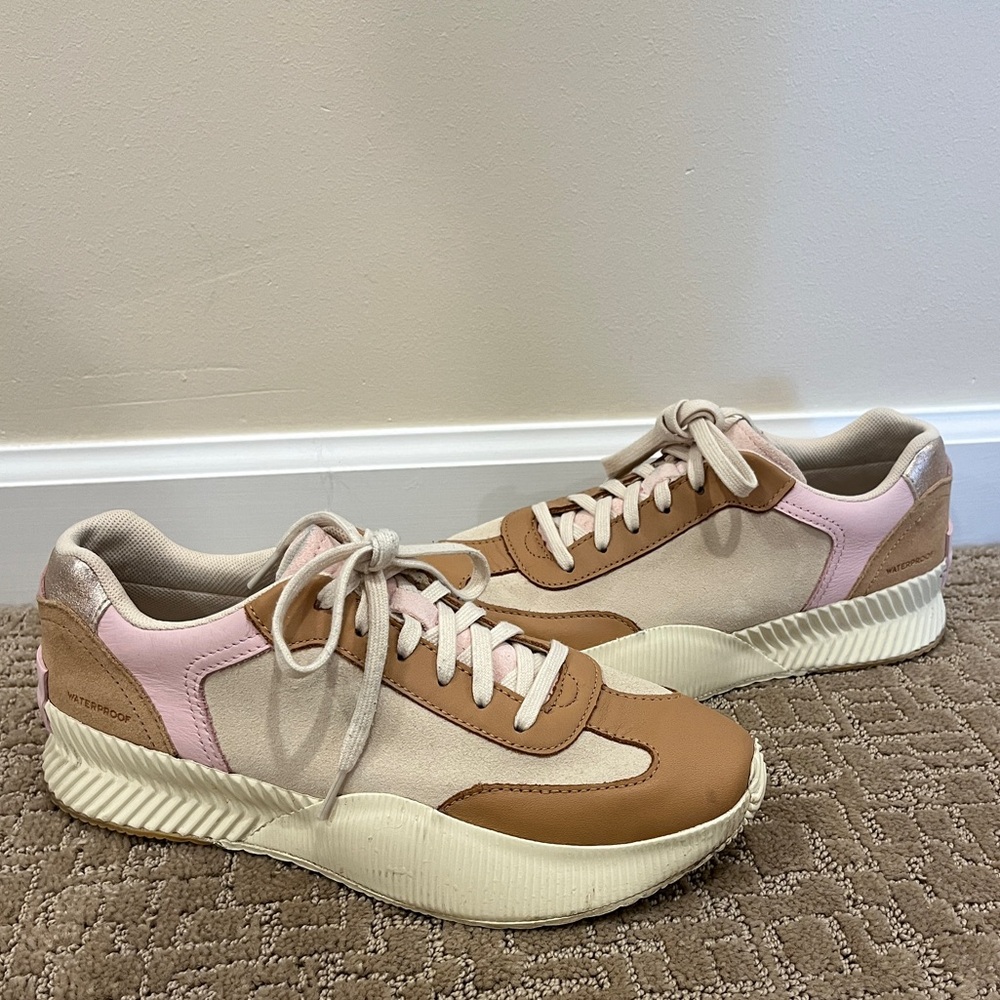 Sorel Ona Platform Sneaker Size 9.5